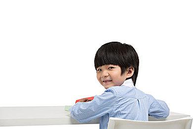 经营模拟游戏《教皇模拟器》上线steam 支持中文